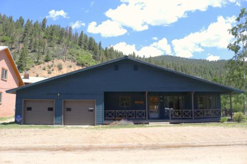 4TH Quarter — 4-Star Luxury Hotel in Taos, United States