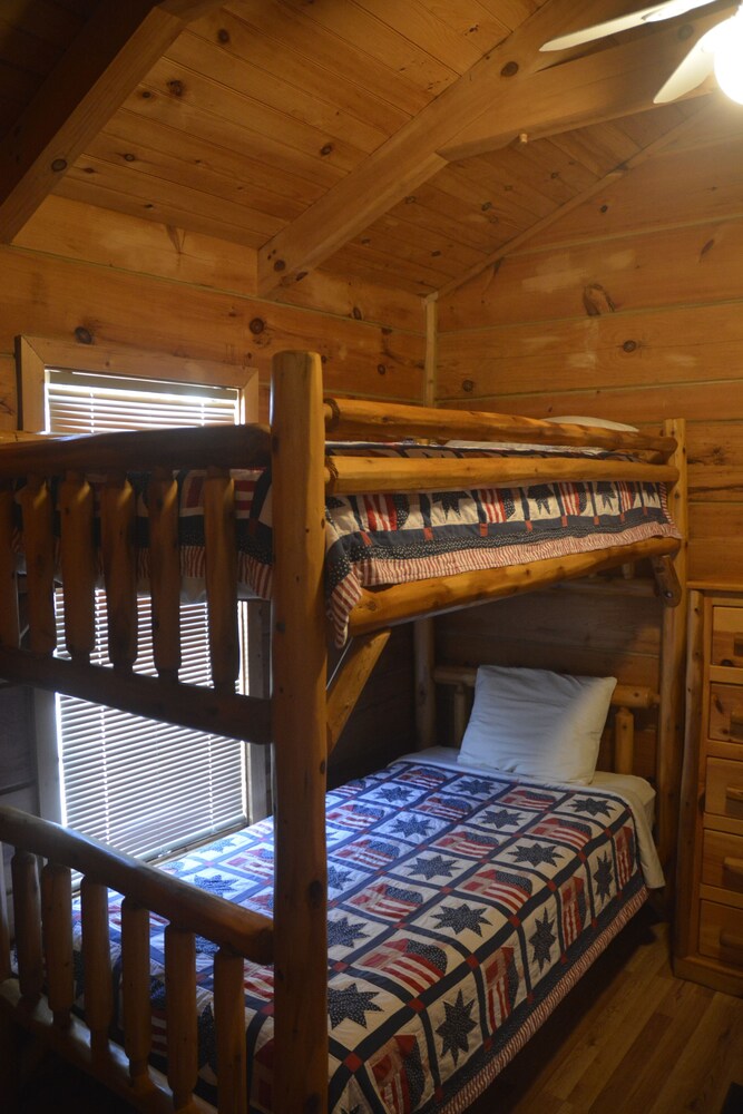 Camp Mack Lodge Marina & RV Resort - photo 9