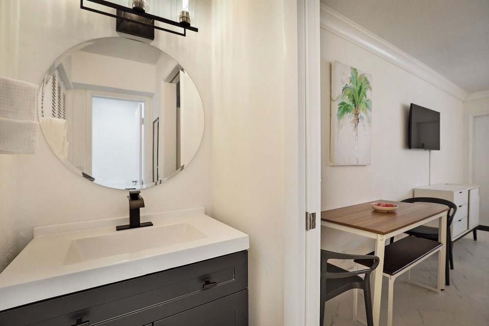 La Mer Suites - photo 47