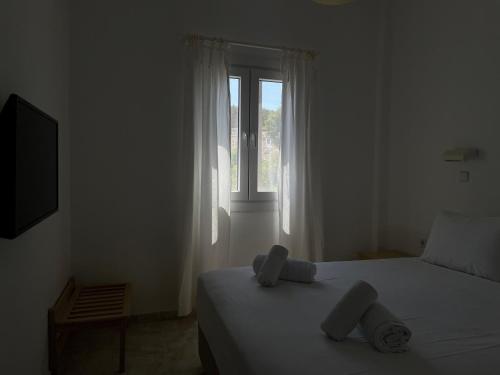 Glarontas — Ano Syros — photo 4