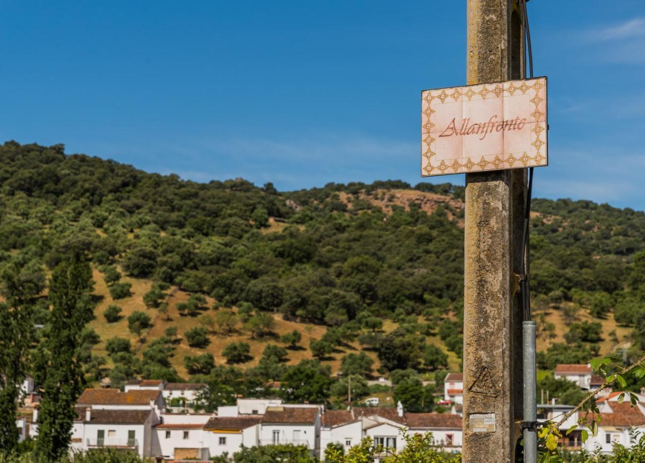 Casa Rural Allan Frente — 4-Star Luxury Hotel in Cortes De La Frontera, Spain