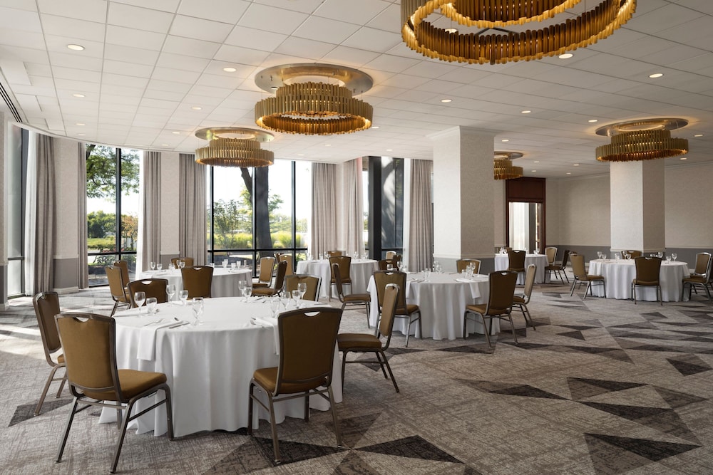 Teaneck Marriott at Glenpointe - photo 31