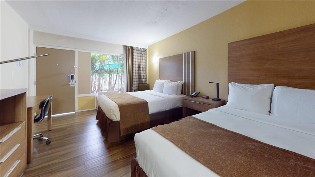 Rodeway Inn & Suites Fort Lauderdale Airport & Cruise Port - photo 27