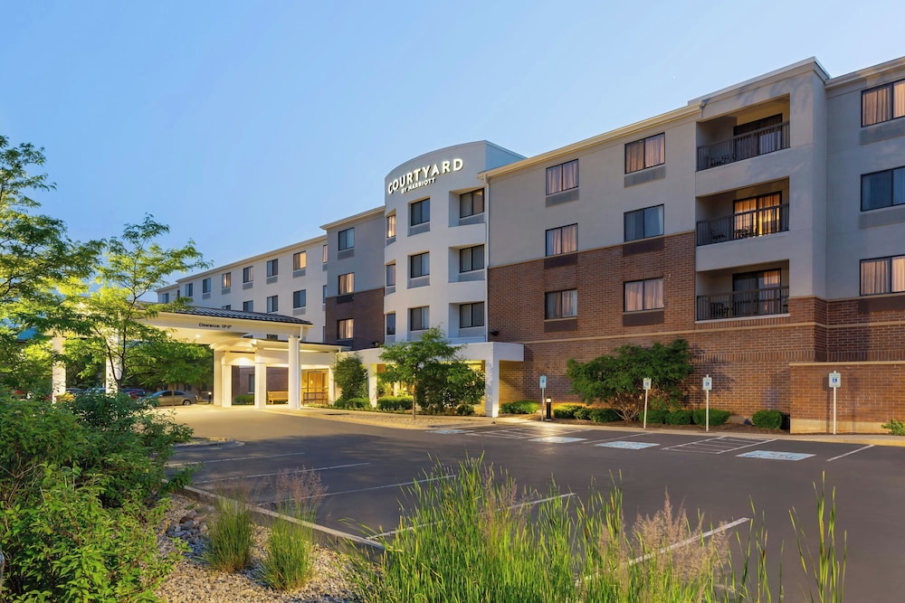 Courtyard by Marriott Madison West Middleton — hotel in Middleton