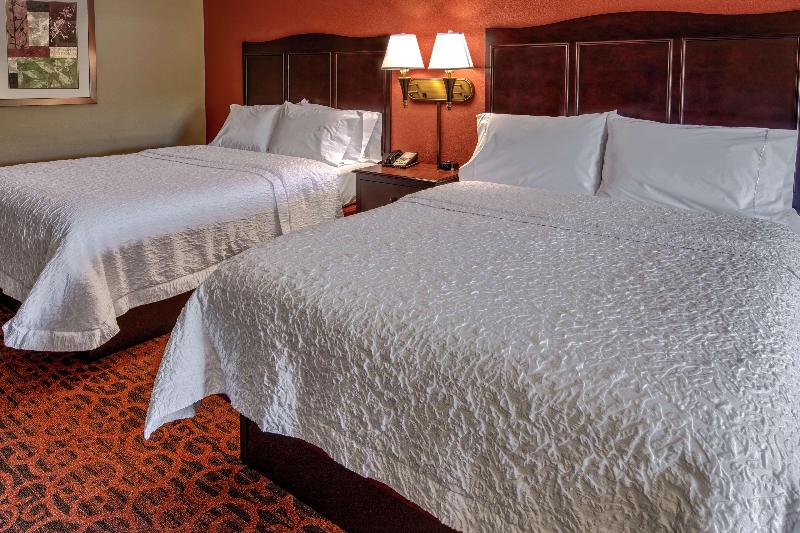 Hampton Inn Ashland - photo 45