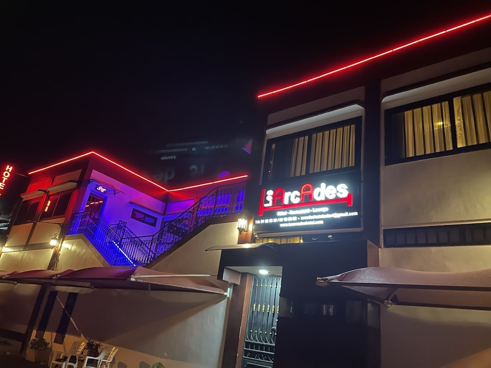 Hotel Les Arcades — hotel in Abomey-Calavi