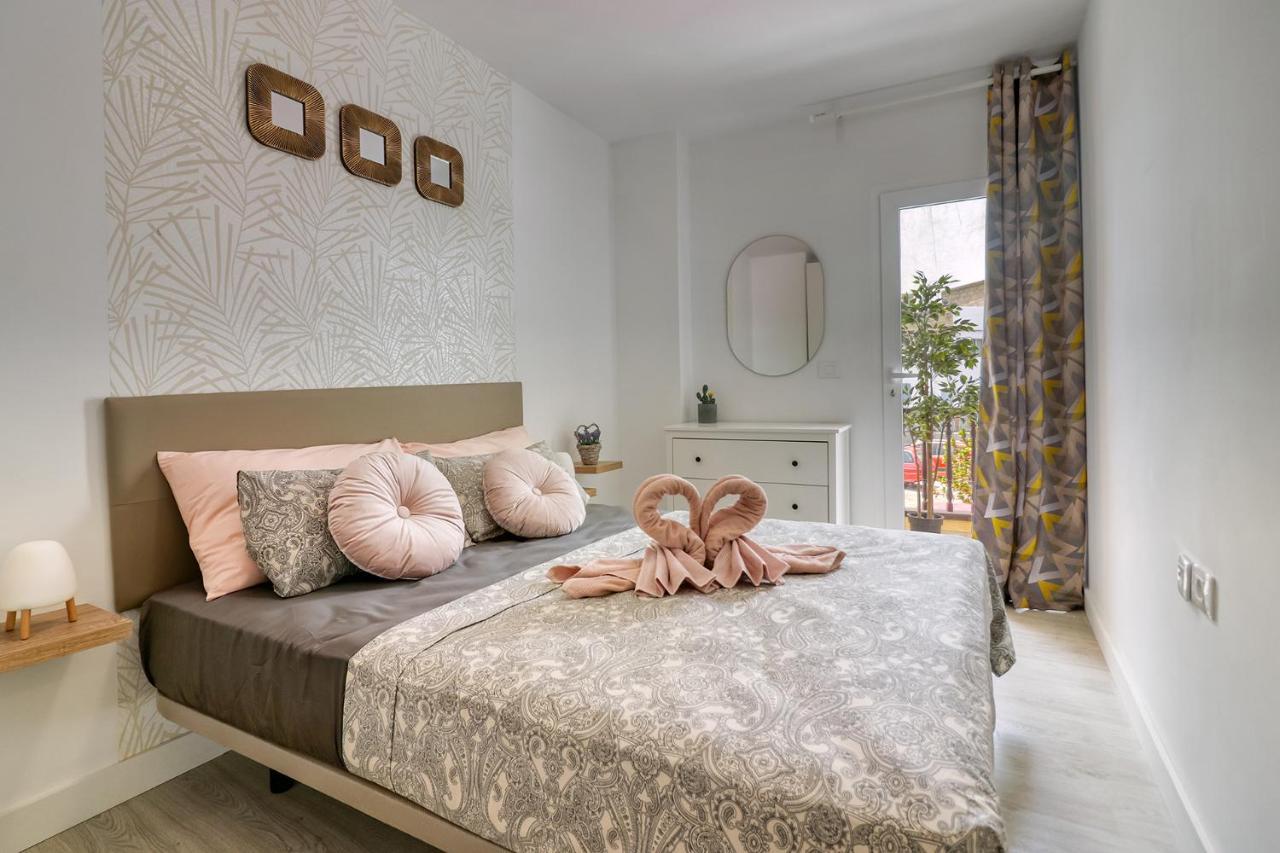 Cozy 3 bedrooms flat main square and beachfront — Arona — photo 2