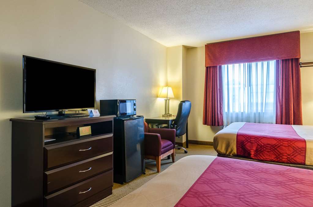 Econo Lodge Lexington - photo 18