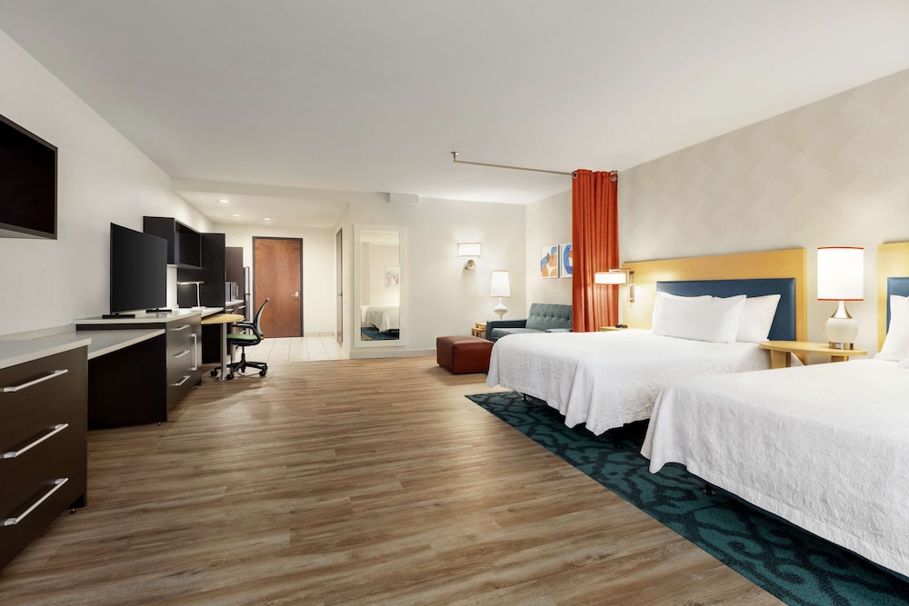 Home2 Suites by Hilton NY Long Island City Manhattan View - photo 14