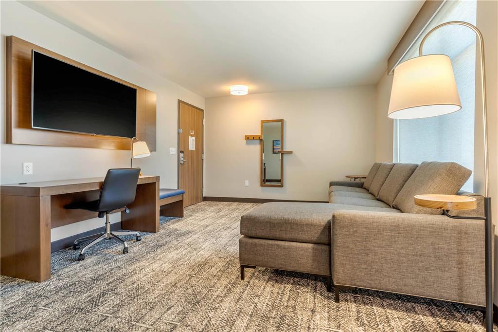 Cambria Hotel Bettendorf Quad Cities - photo 28