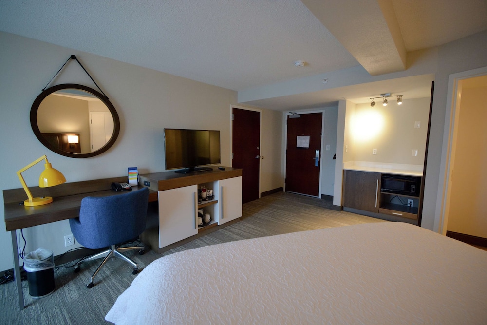 Hampton Inn Salem East Electric Road - photo 18