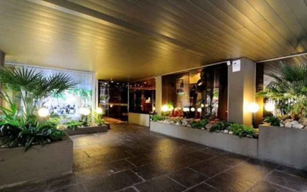 Residence Sacconi — 4-Star Luxury Hotel in Rome, Italy