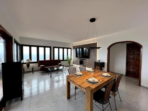 Penthouse las Barandas in Icod De Los Vinos, Spain