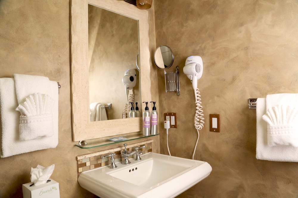 Luxx Plaza Hotel - photo 42