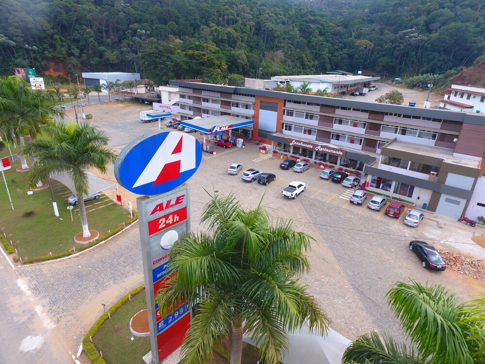 Nobik Hotel — hotel in Manhuacu