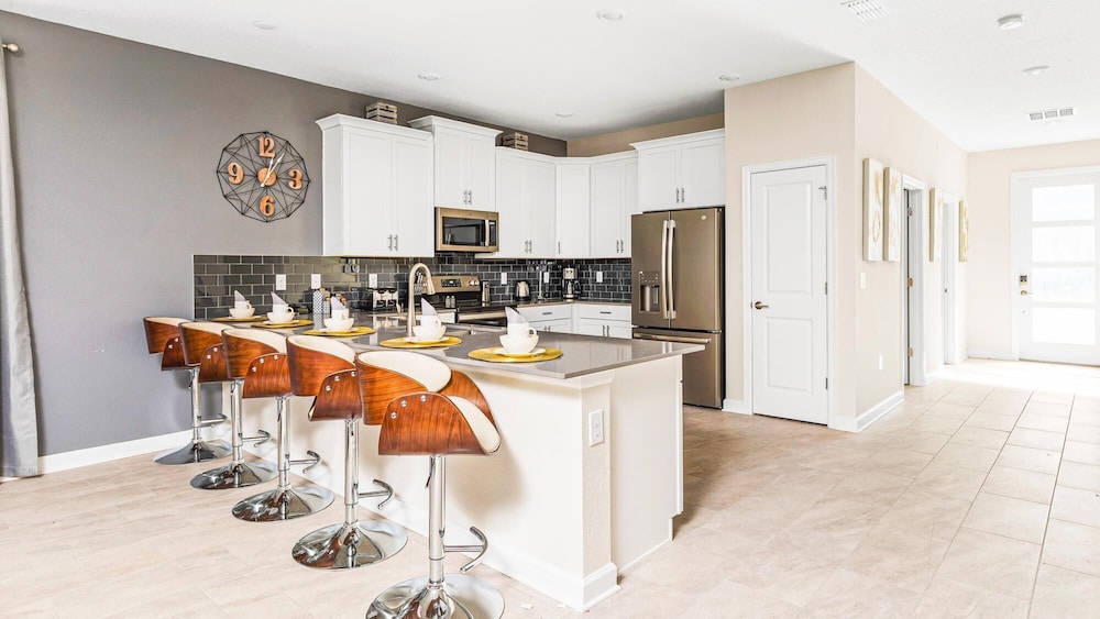 Storey Lake 10BR with Pool SPA Game Room WaterPark - photo 8