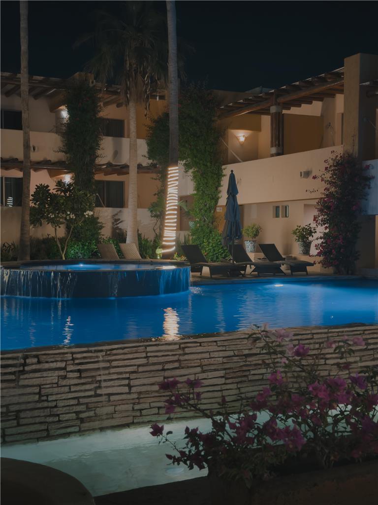 Los Patios Hotel