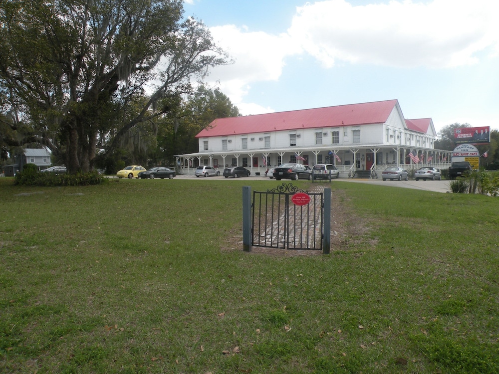 1876 Heritage Inn - photo 20