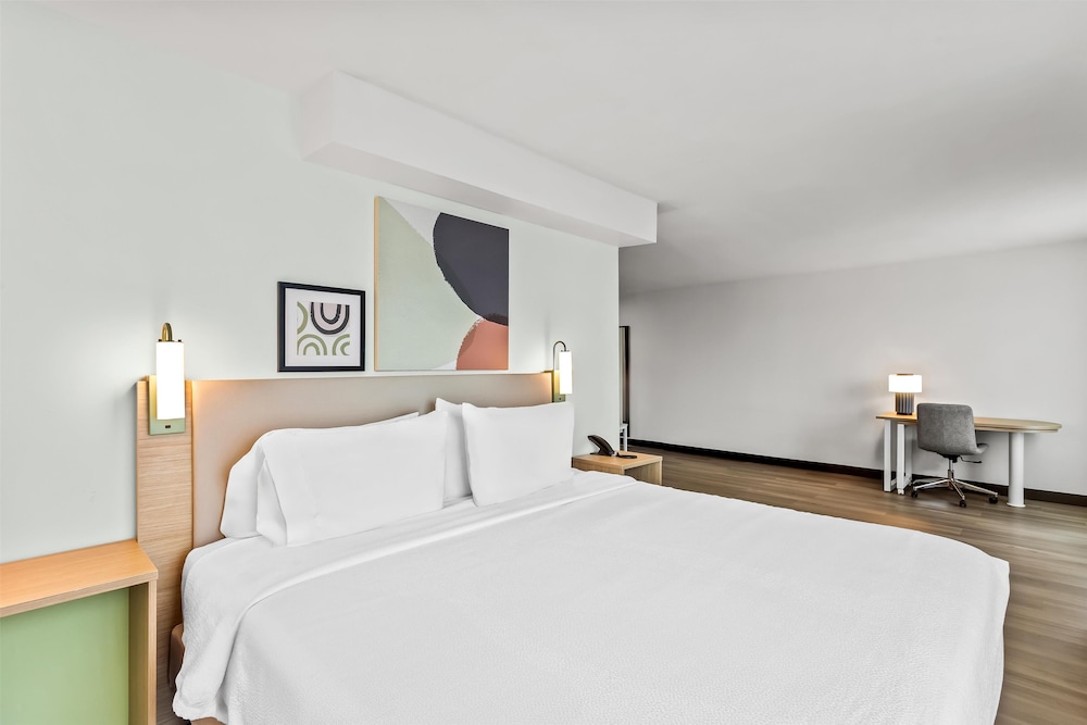 Spark by Hilton Oak Forest - photo 31