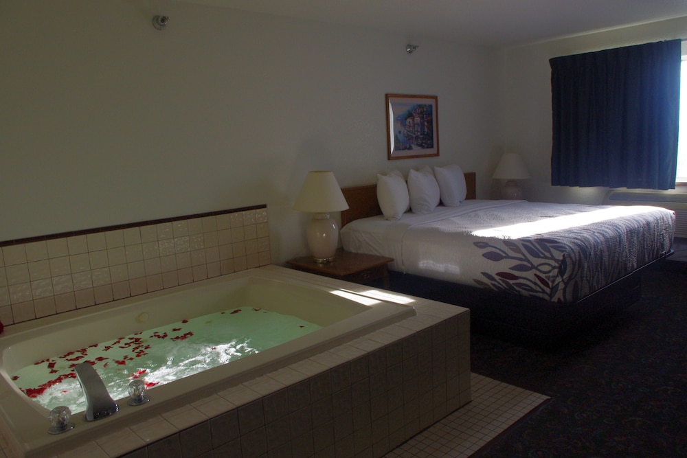 Selby Motel - photo 18