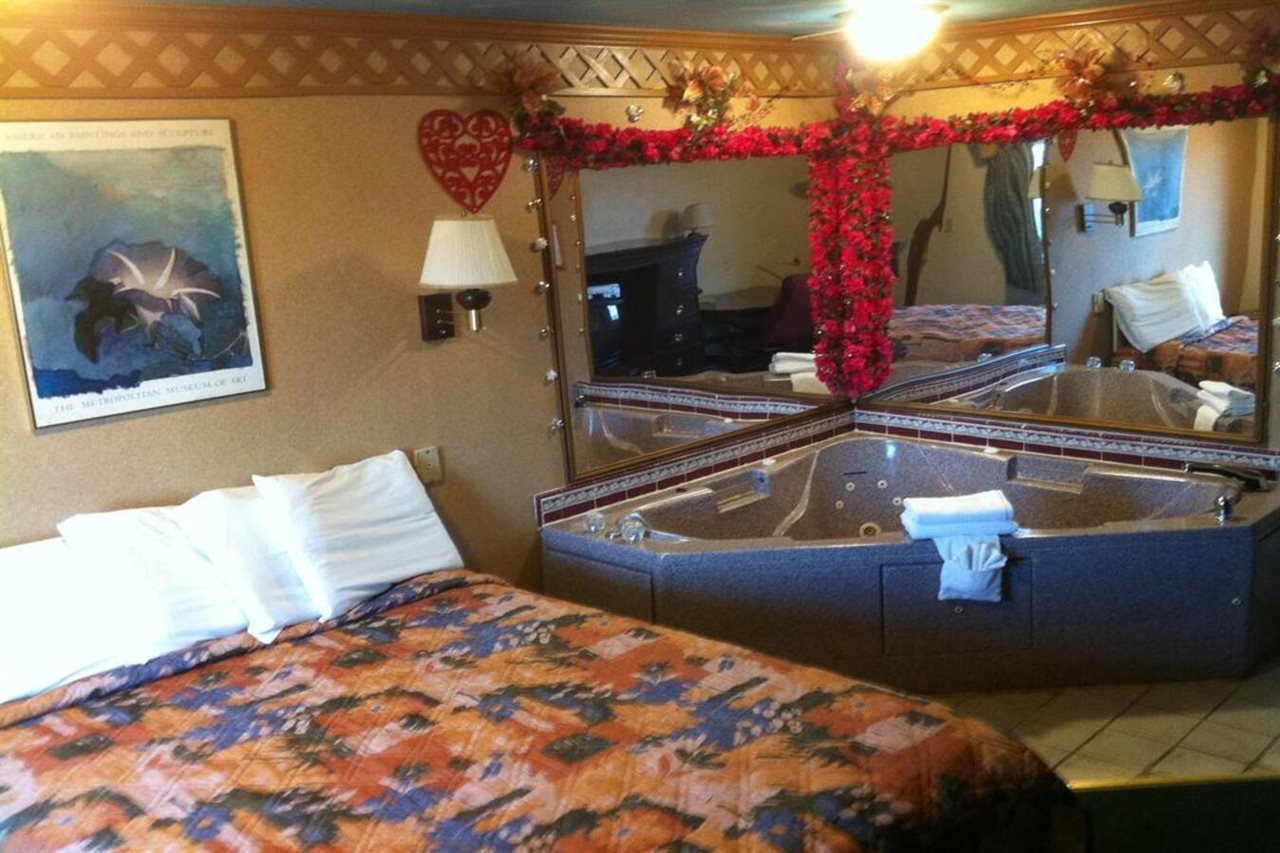 Northgate Inn Saginaw - photo 5