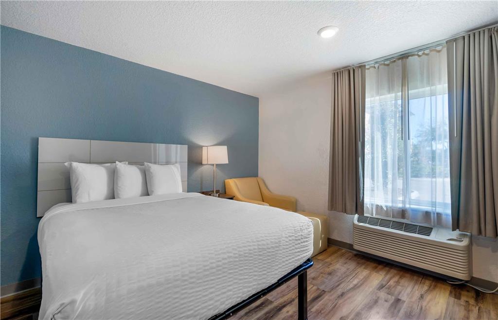 Extended Stay America Select Suites Tampa Brandon East - photo 16