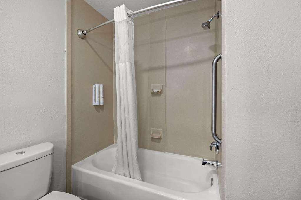 Clarion Pointe Lakeland I 4 - photo 18