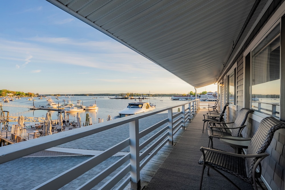 Boothbay Harbor Oceanside Inn - photo 15