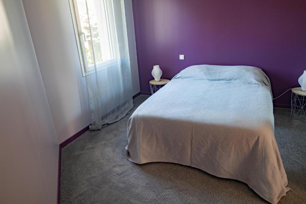 Plaisant Villa with Pool Close To the Beach — 4-Star Luxury Hotel in Le Porge, France
