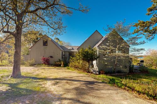 Soundmeadow House — 4-Star Luxury Hotel in Oak Bluffs, United States