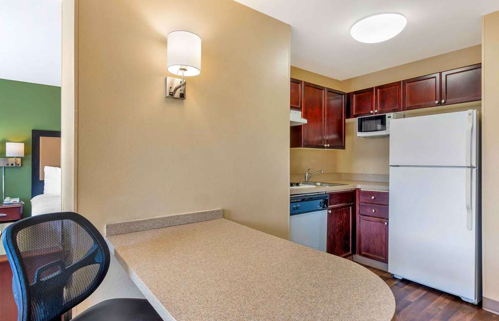 Extended Stay America Suites Columbus Polaris - photo 16