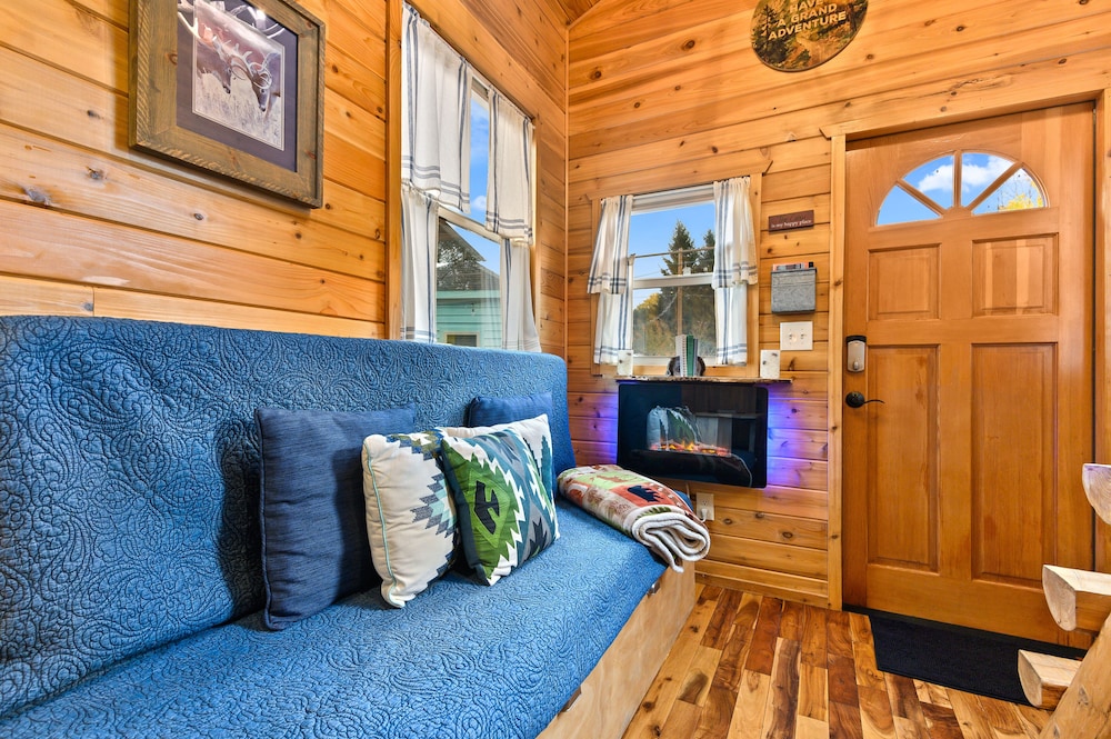 Tiny Digs Hotel of Tiny Houses - photo 16
