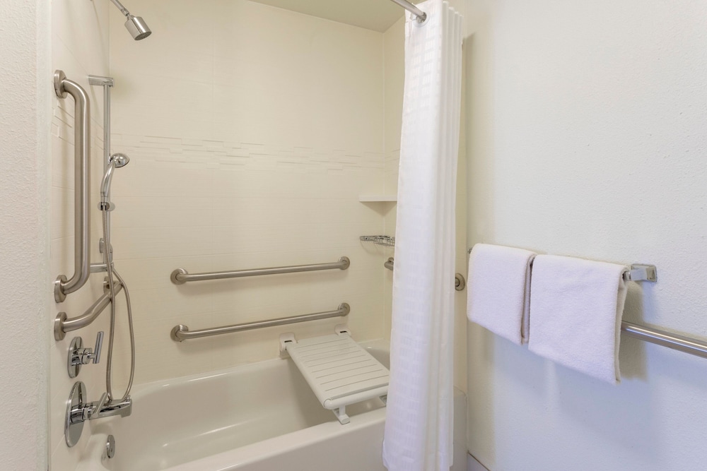 Residence Inn by Marriott Minneapolis St. Paul Roseville - photo 38