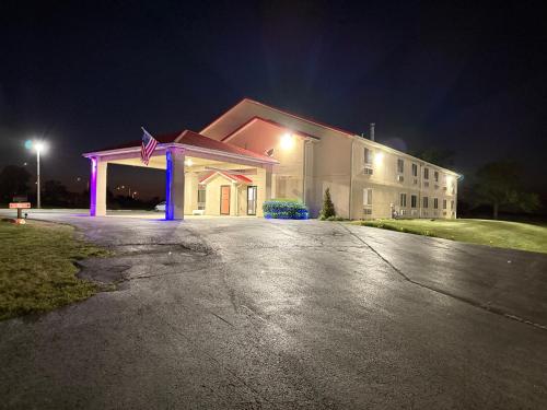 Ameri Vu Inn - carbon neutral hotel in Gilman