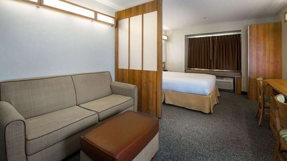 Magnolia Inn & Suites - photo 6