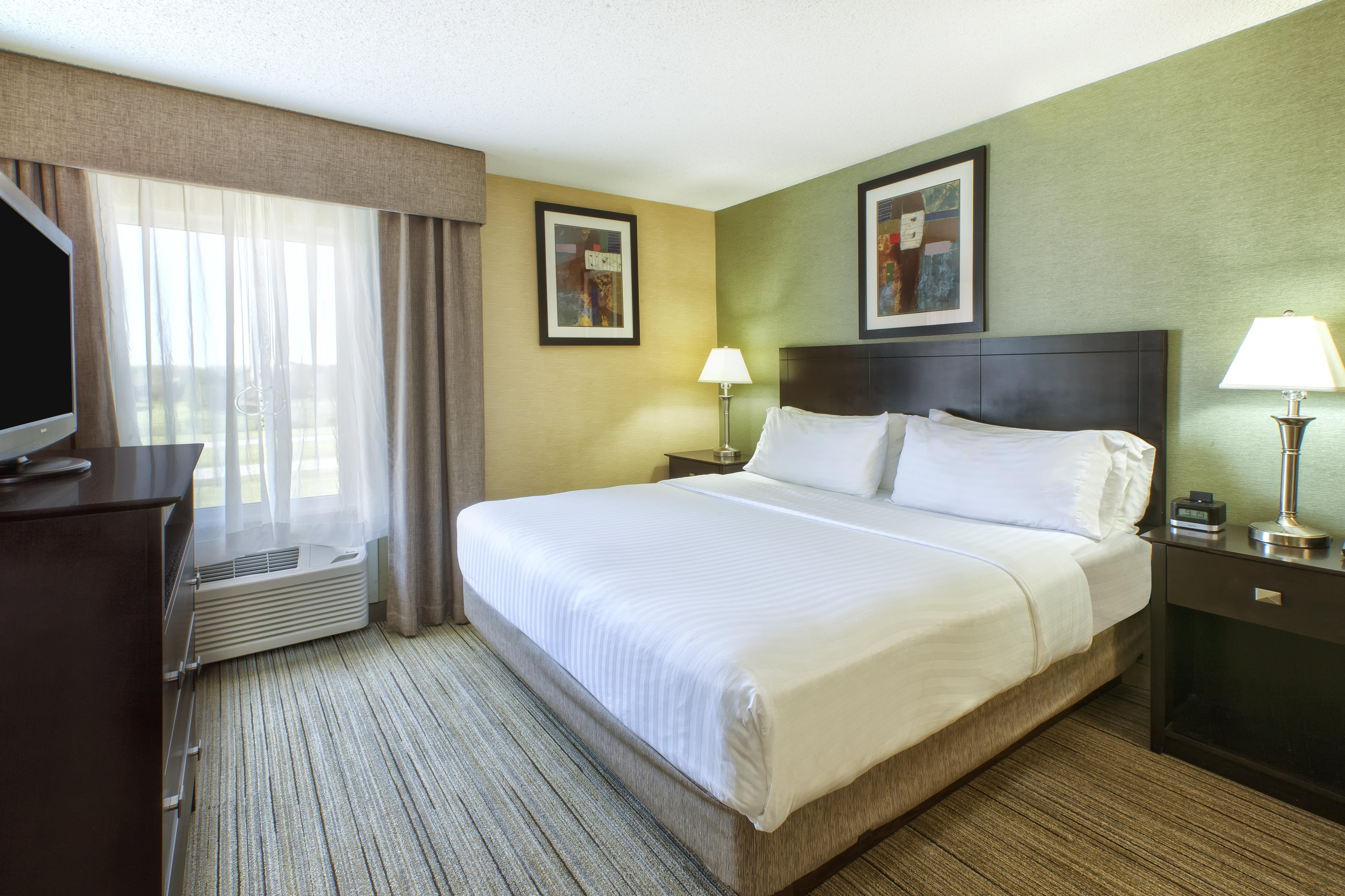 Country Inn & Suites by Radisson Benton Harbor St. Joseph MI - photo 12