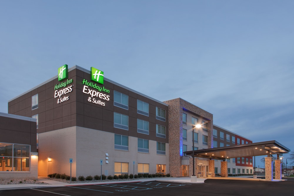 Holiday Inn Express and Suites Detroit Sterling Heights by IHG — hotel in Sterling Heights