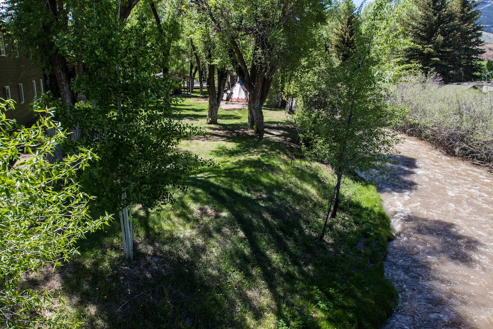 Stagecoach Inn & Suites - photo 33