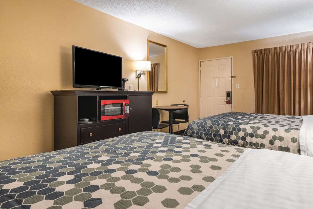 Econo Lodge Hillsboro I 35 - photo 24