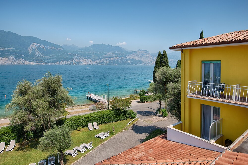Hotel Orione — hotel in Brenzone
