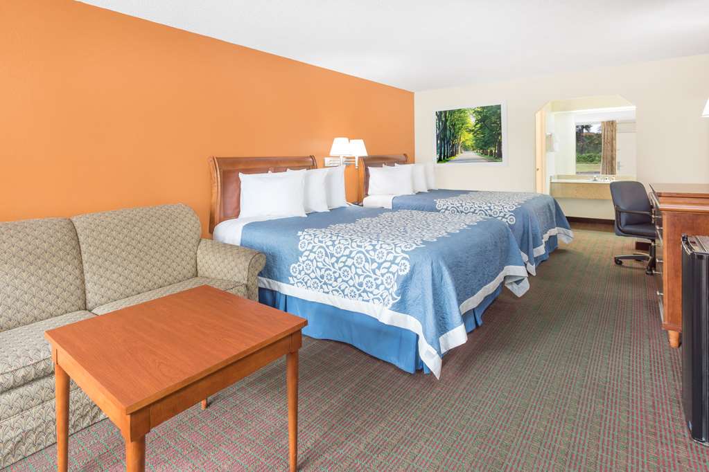 Days Inn by Wyndham Orangeburg South - photo 6