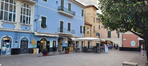 Hostdomus Mare Suite — 4-Star Luxury Hotel in Pietra Ligure, Italy
