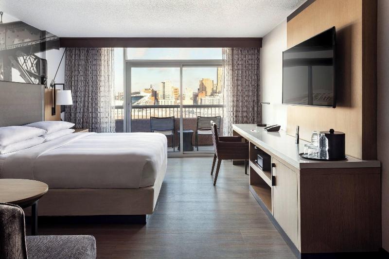 Cincinnati Marriott at RiverCenter - photo 93