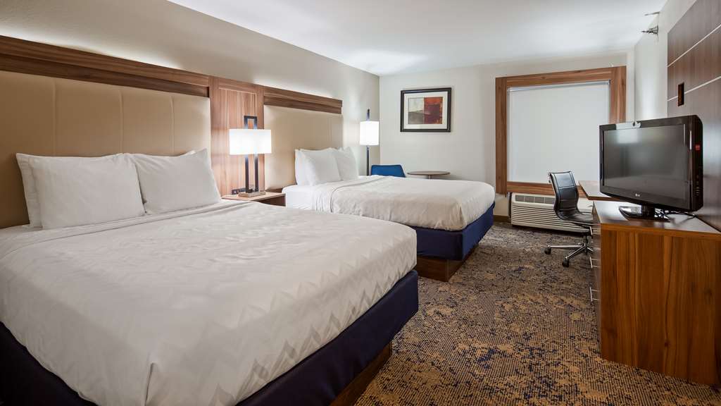 Best Western Plus Kansas City Airport KCI East - photo 4