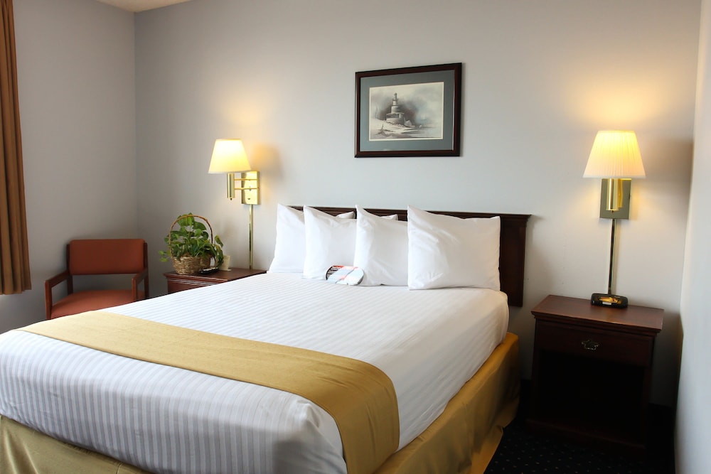 Clover Island Inn - photo 4