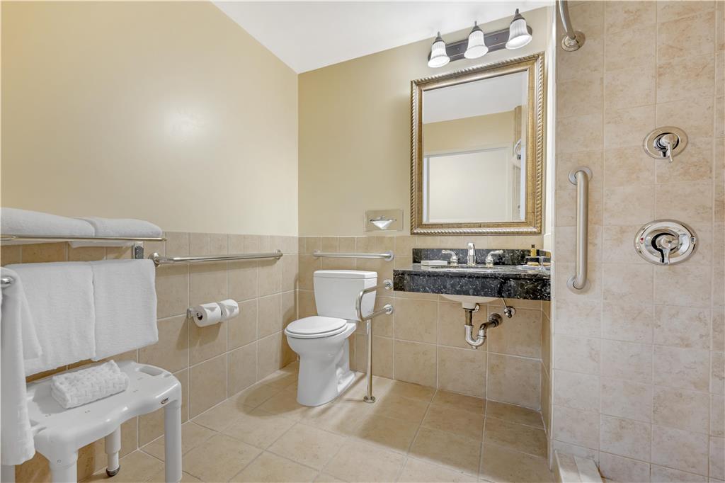 Best Western Plus Vineyard Inn & Suites - photo 18