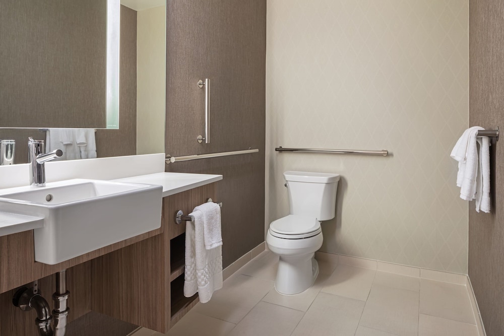 SpringHill Suites by Marriott West Sacramento - photo 22