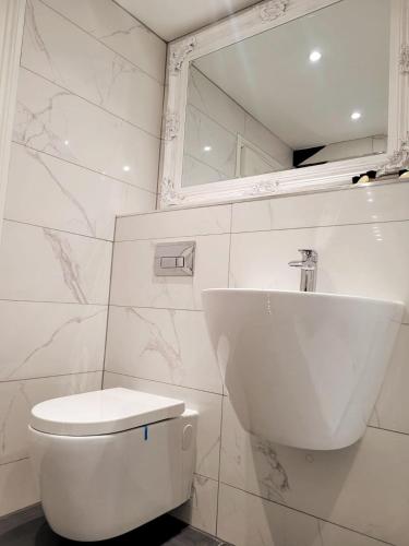 Luxury Penthouse on Waterside Knaresborough