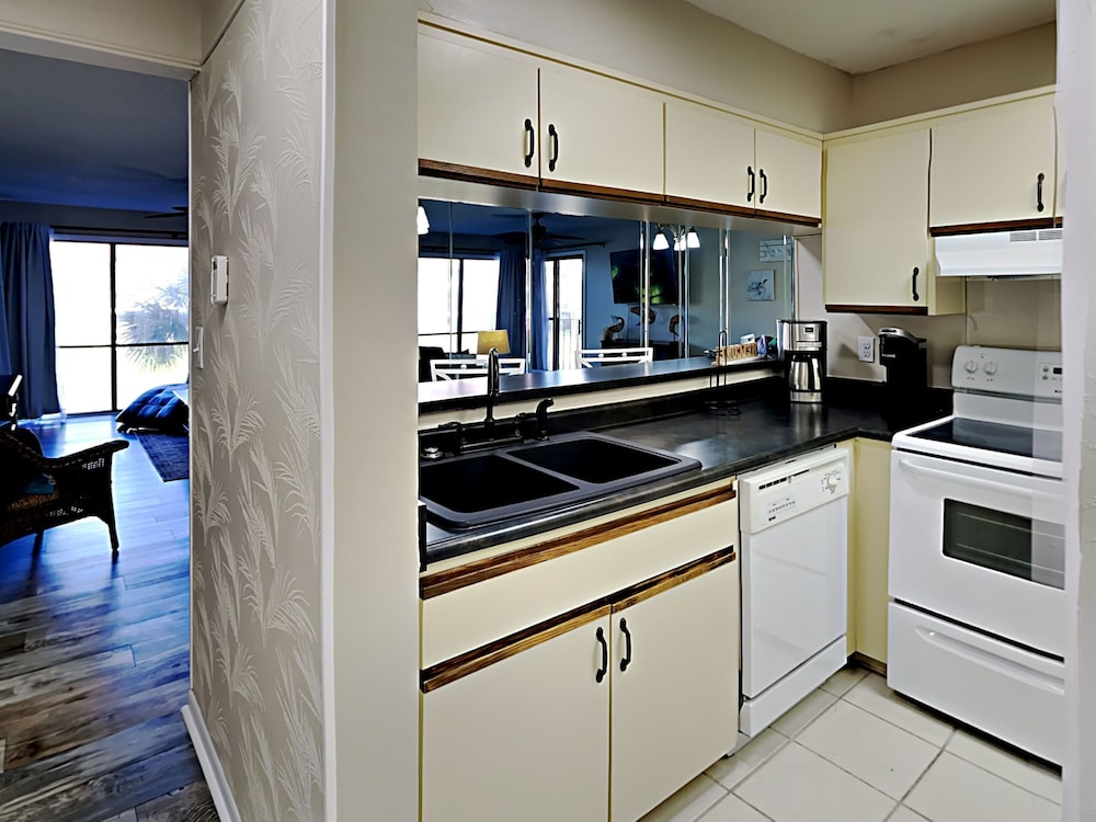 Edgewater Beach & Golf Resort II by Resort Collection - photo 53