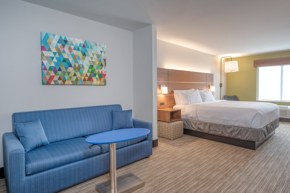 Holiday Inn Express & Suites Thornburg S. Fredericksburg by IHG - photo 16